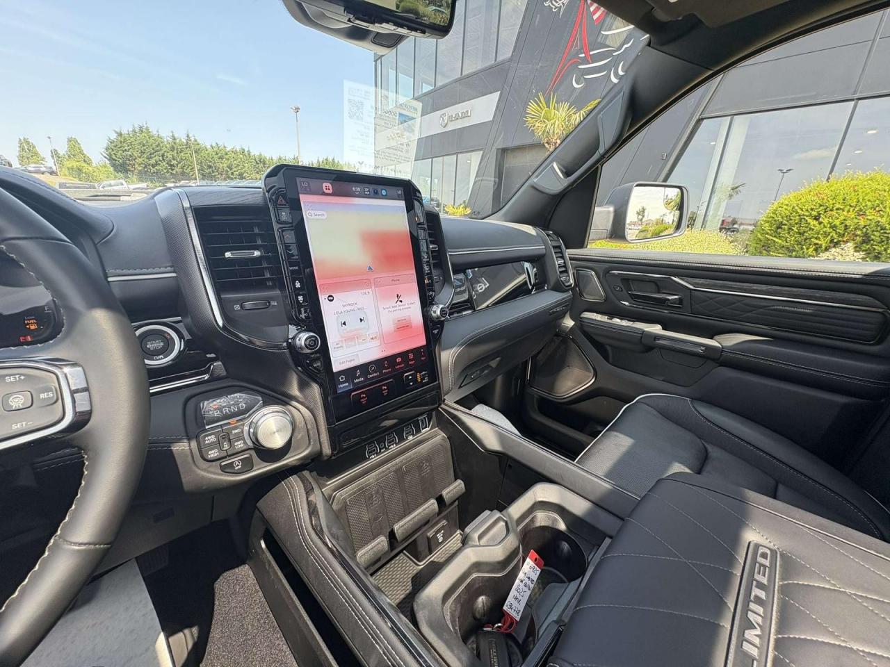 DODGE RAM 1500 CREW LIMITED NIGHT EDITION RAMBOX HAYON MULTI 2025