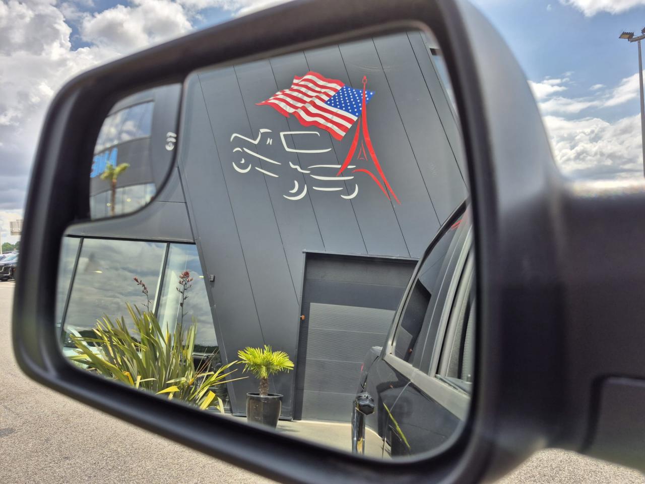 DODGE RAM 1500 CREW LIMITED NIGHT EDITION RAMBOX HAYON MULTI 2025