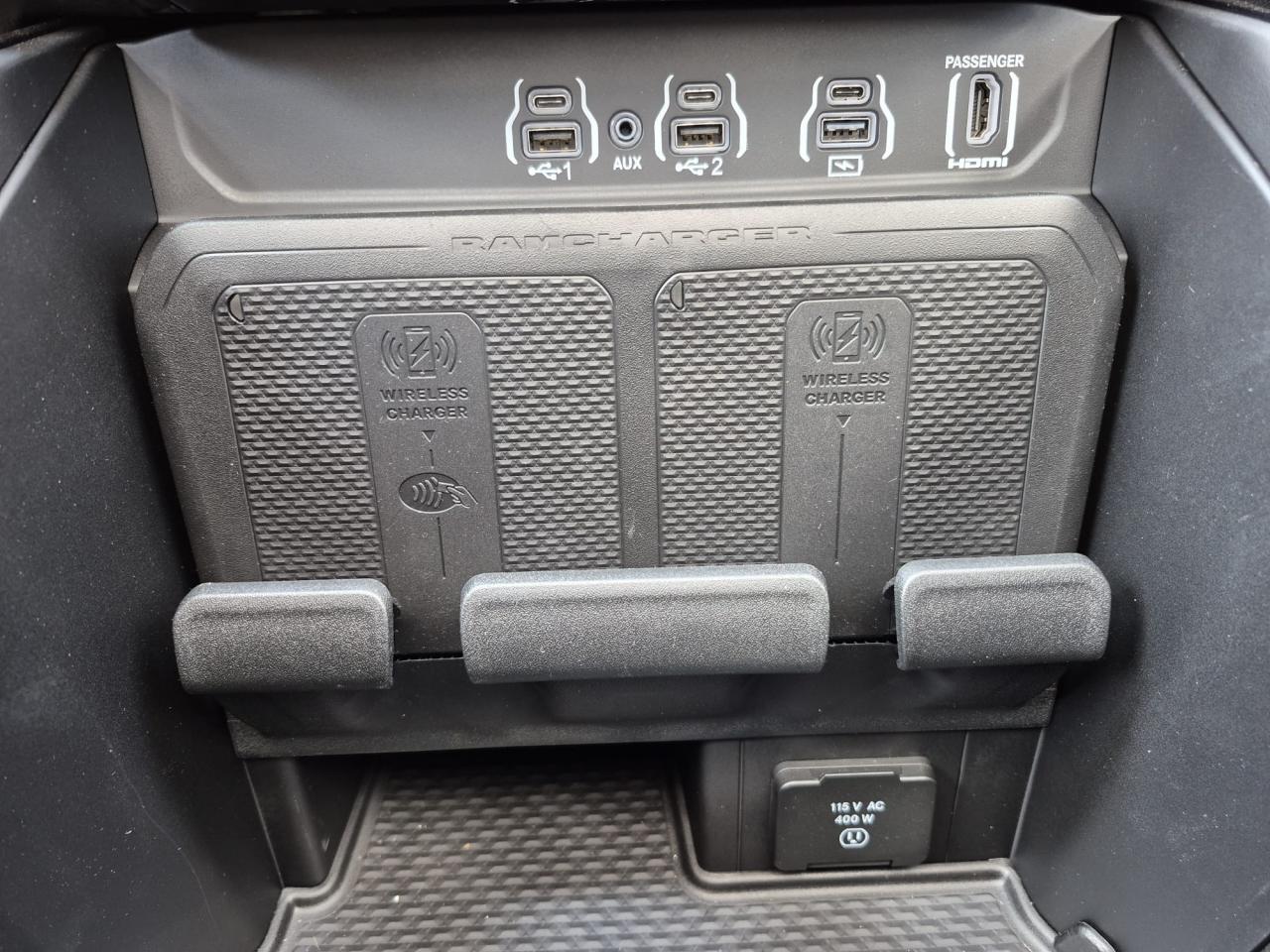 DODGE RAM 1500 CREW LIMITED NIGHT EDITION RAMBOX HAYON MULTI 2025