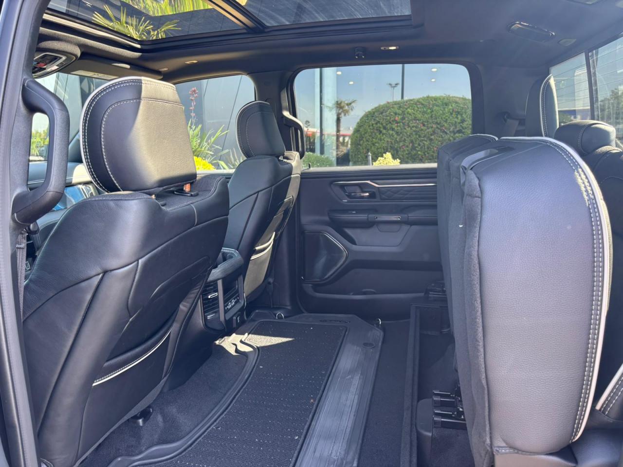 DODGE RAM 1500 CREW LIMITED NIGHT EDITION RAMBOX HAYON MULTI 2025