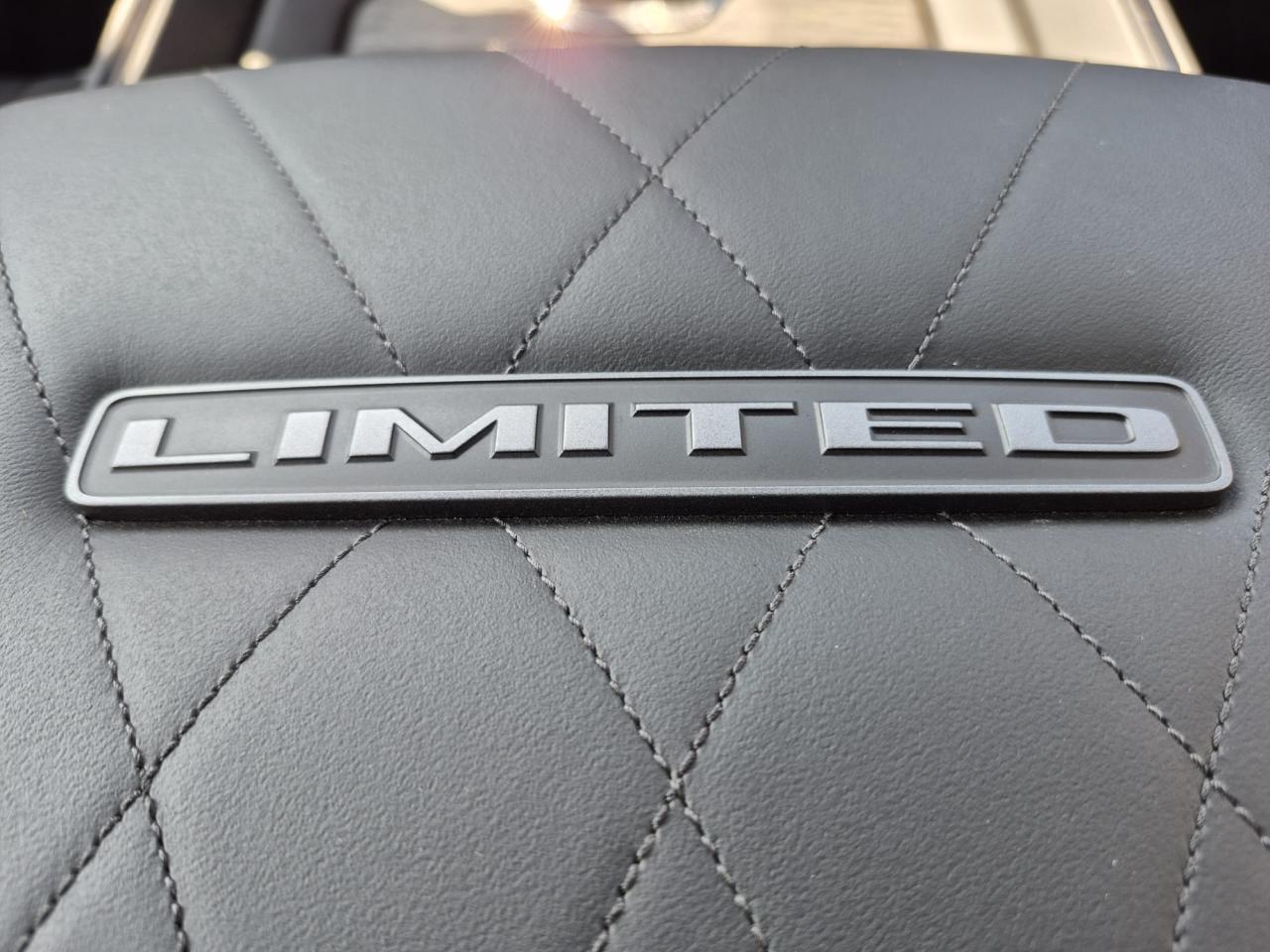DODGE RAM 1500 CREW LIMITED NIGHT EDITION RAMBOX HAYON MULTI 2025