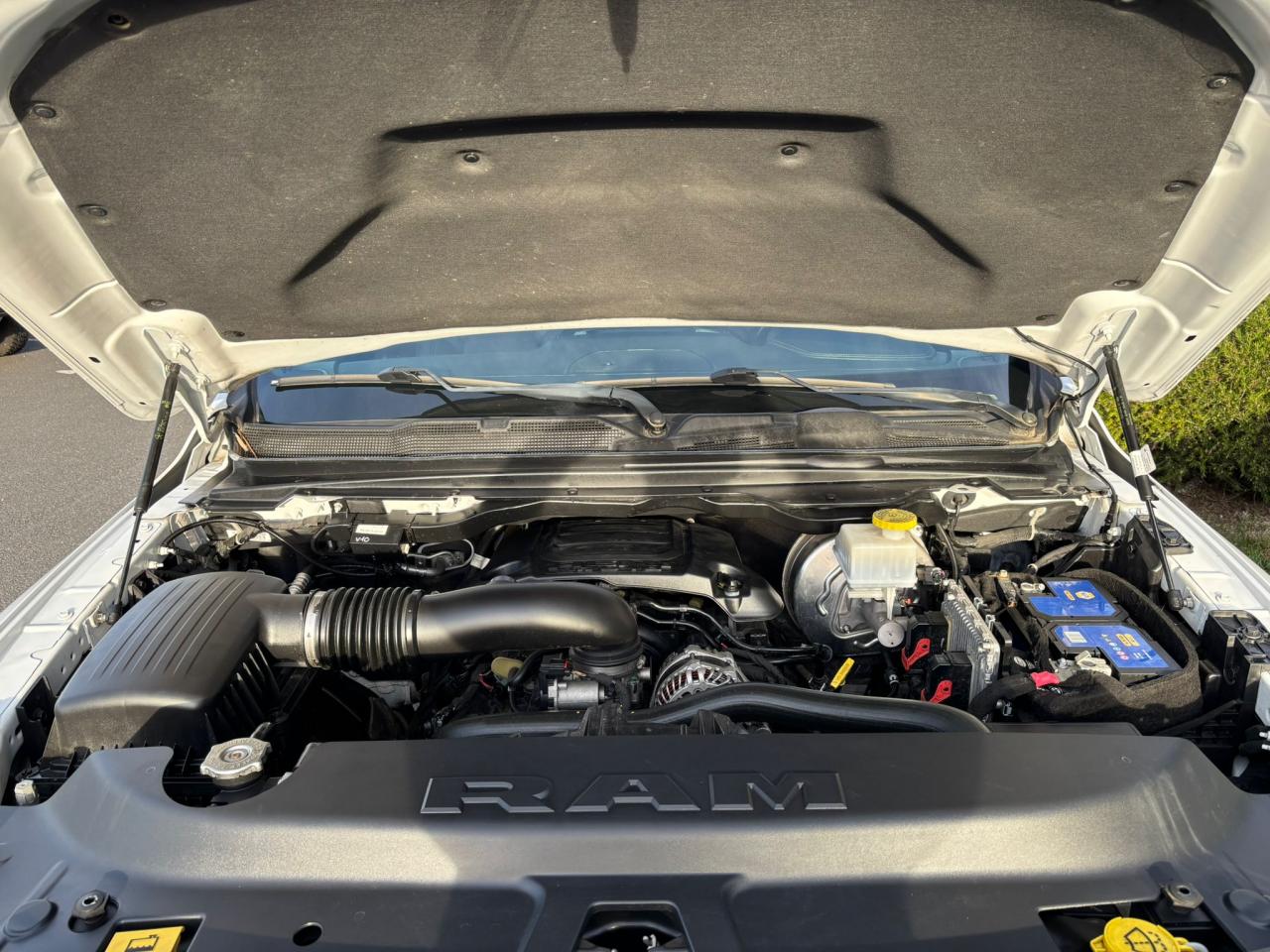 DODGE RAM 1500 CREW SPORT NIGHT EDITION HAYON MULTI