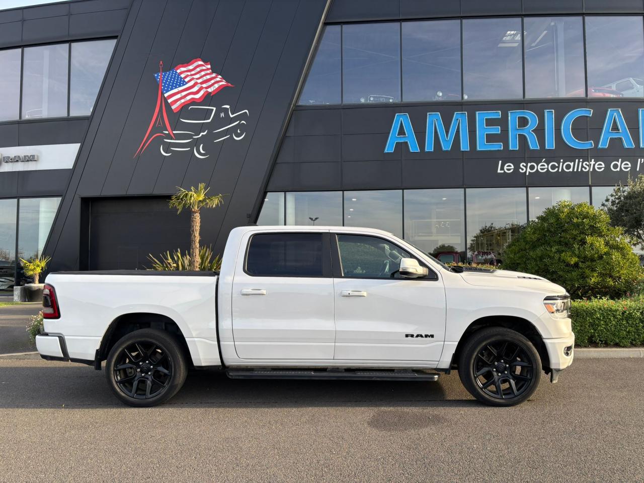 DODGE RAM 1500 CREW SPORT NIGHT EDITION HAYON MULTI