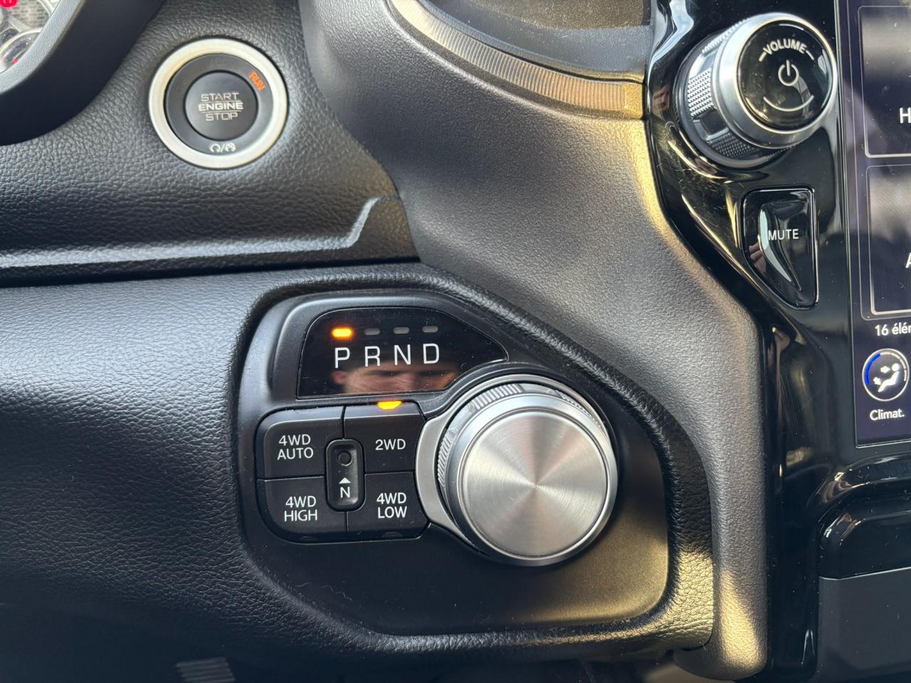 DODGE RAM 1500 CREW SPORT NIGHT EDITION HAYON MULTI