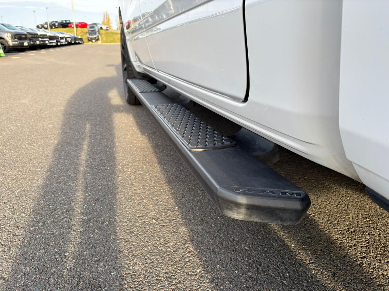 DODGE RAM 1500 CREW SPORT NIGHT EDITION HAYON MULTI