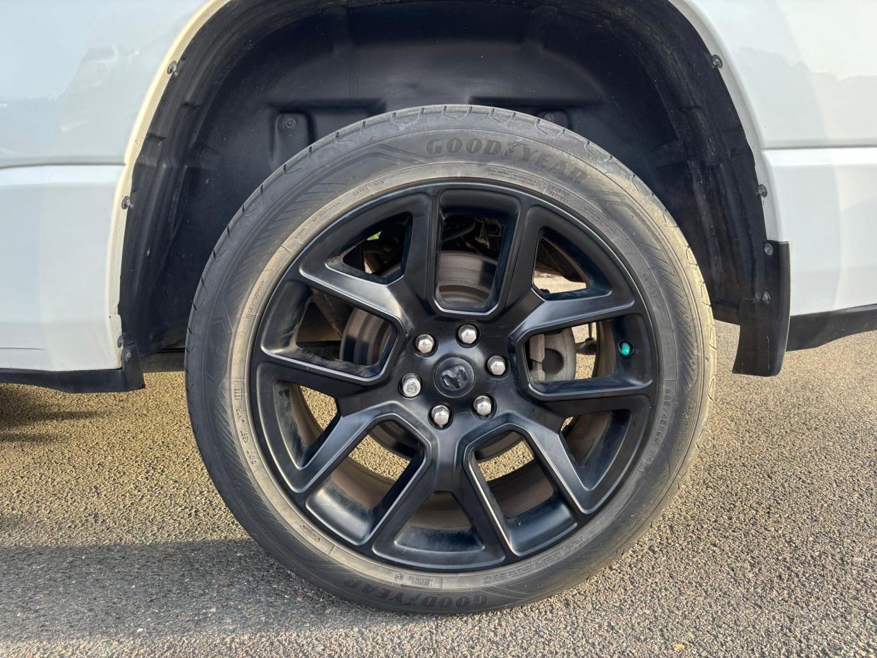 DODGE RAM 1500 CREW SPORT NIGHT EDITION HAYON MULTI