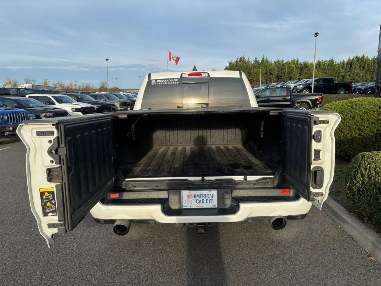 DODGE RAM 1500 CREW SPORT NIGHT EDITION HAYON MULTI