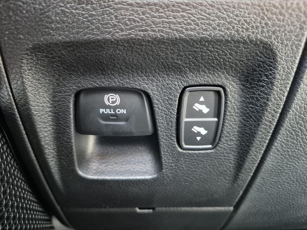 DODGE RAM 1500 CREW LARAMIE SPORT 4x4 2025