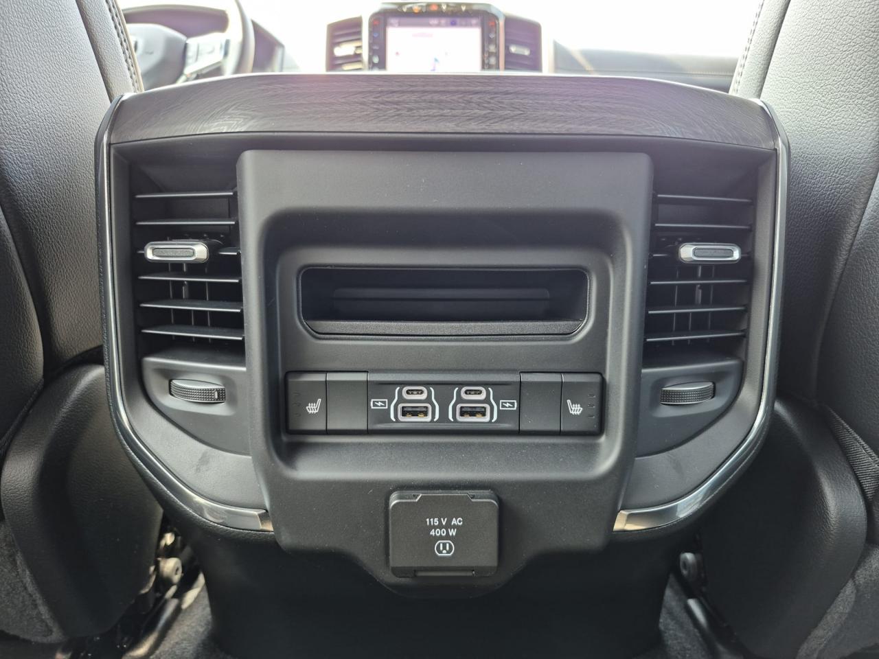 DODGE RAM 1500 CREW LARAMIE SPORT 4x4 2025