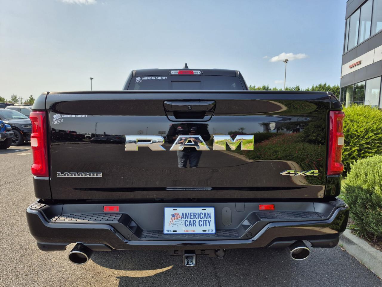 DODGE RAM 1500 CREW LARAMIE SPORT 4x4 2025