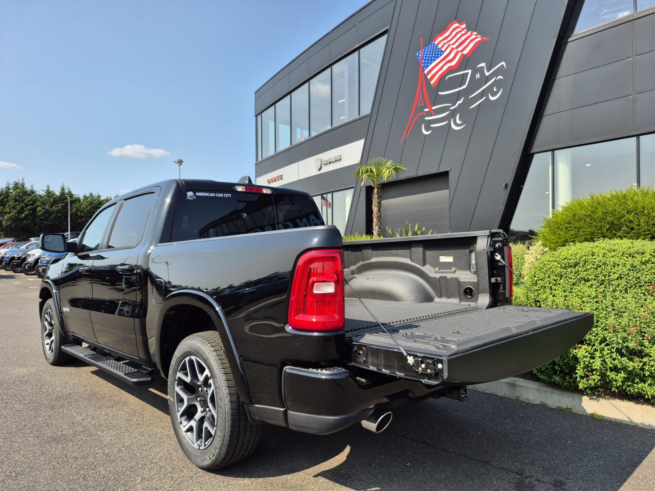 DODGE RAM 1500 CREW LARAMIE SPORT 4x4 2025