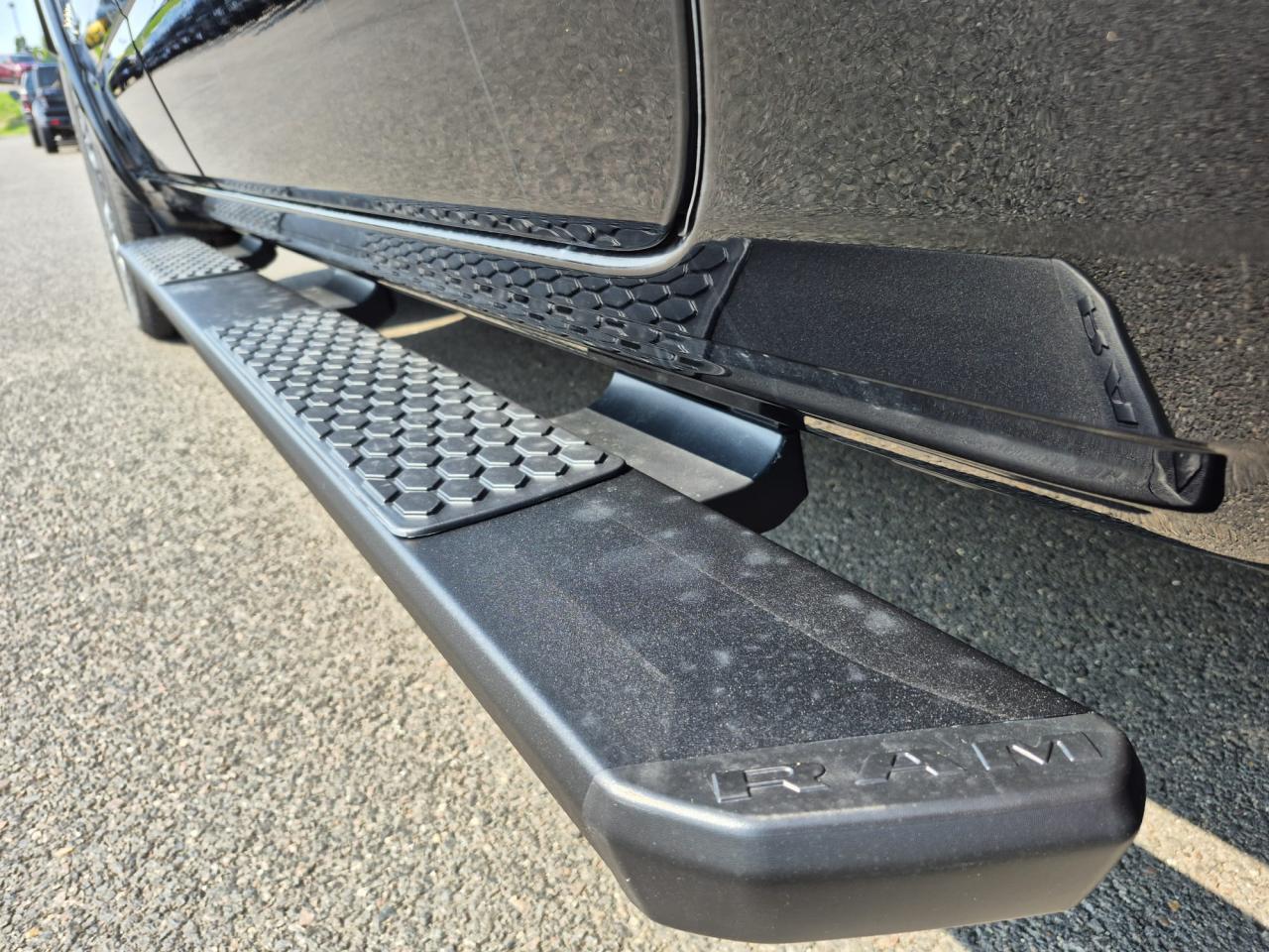 DODGE RAM 1500 CREW LARAMIE SPORT 4x4 2025