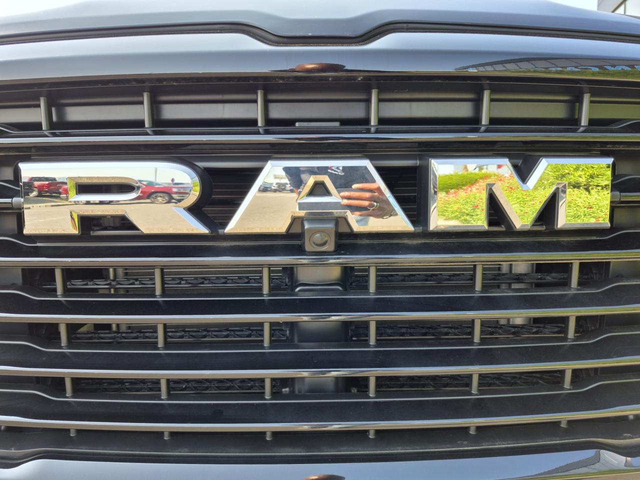 DODGE RAM 1500 CREW LARAMIE SPORT 4x4 2025