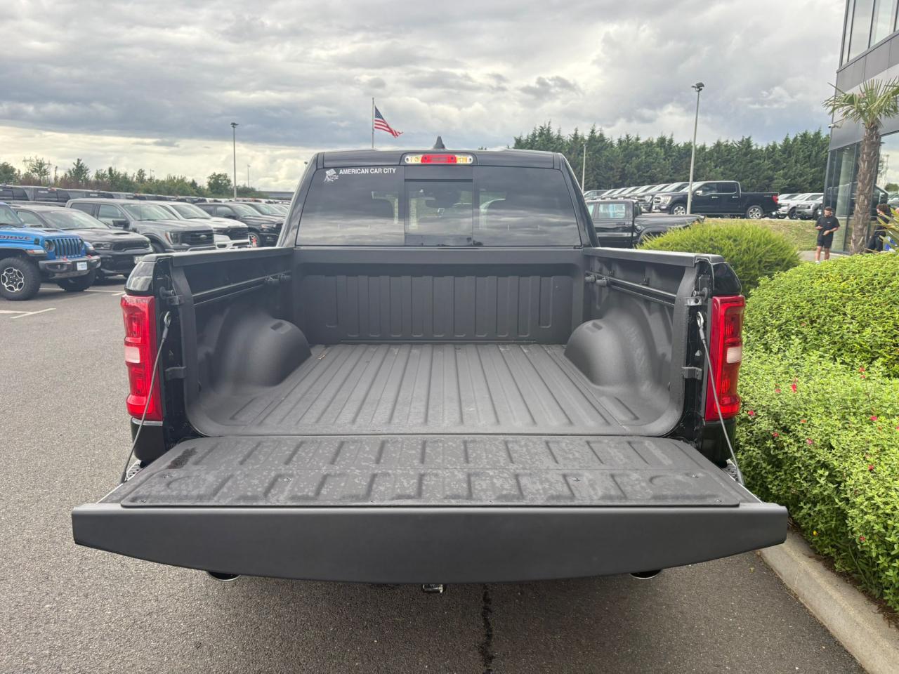 DODGE RAM 1500 CREW LARAMIE SPORT 4x4 2025