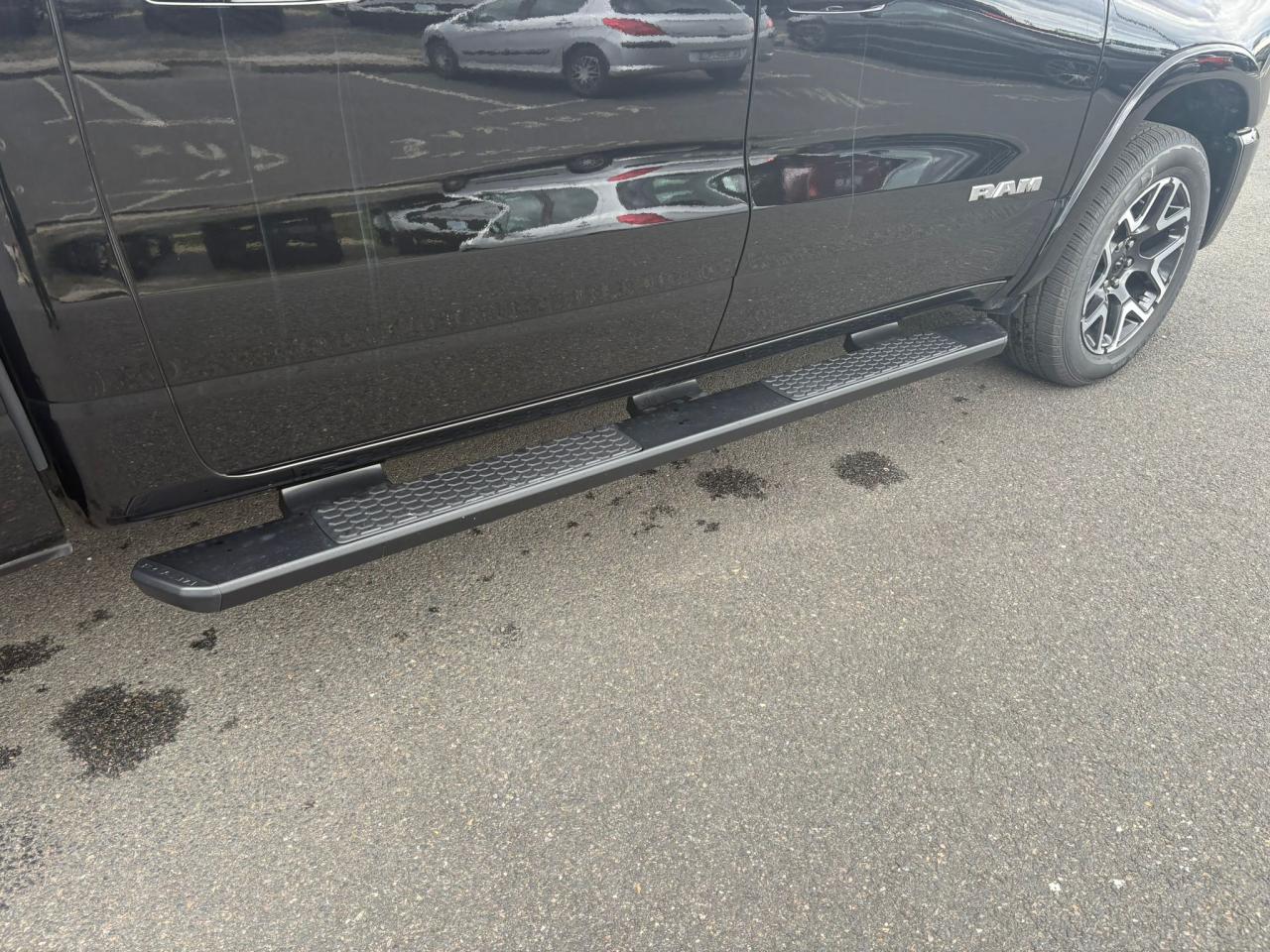 DODGE RAM 1500 CREW LARAMIE SPORT 4x4 2025
