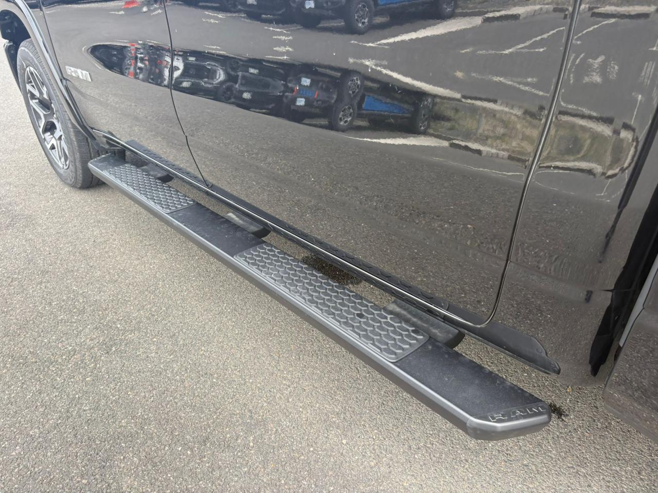 DODGE RAM 1500 CREW LARAMIE SPORT 4x4 2025