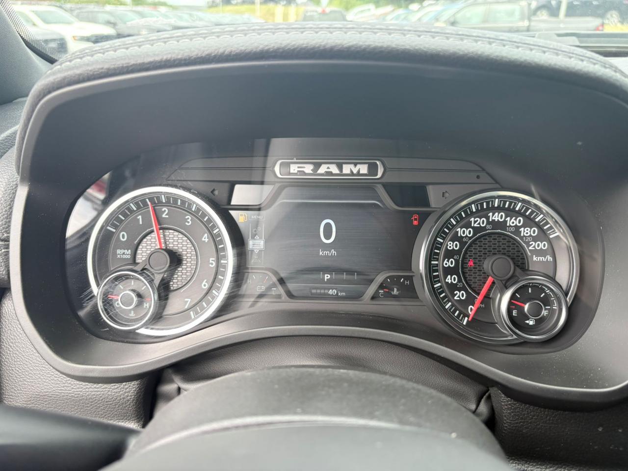 DODGE RAM 1500 CREW LARAMIE SPORT 4x4 2025