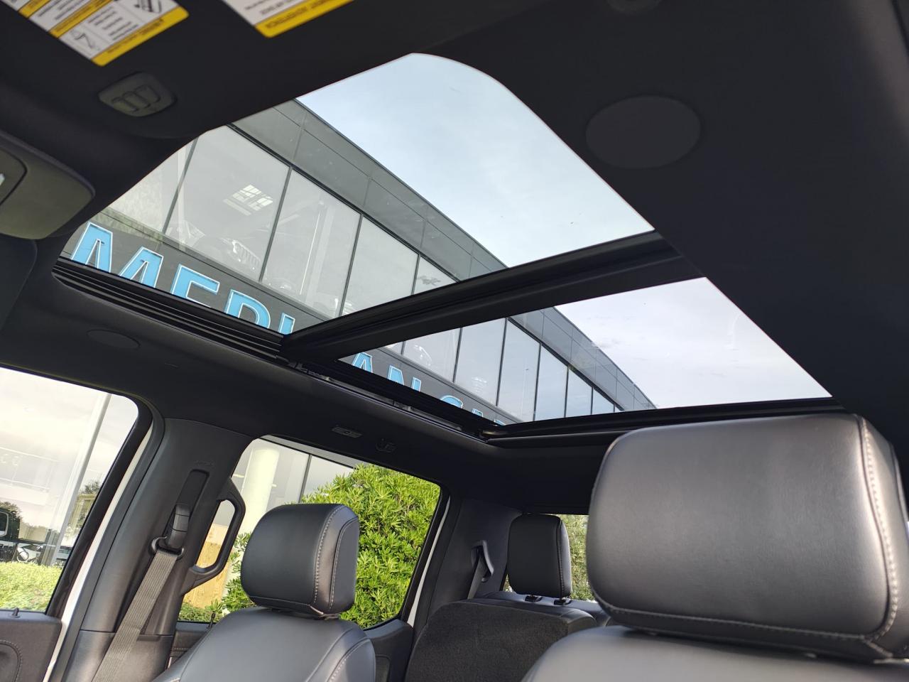 FORD F150 Supercrew LARIAT Black Package V8 5.0L
