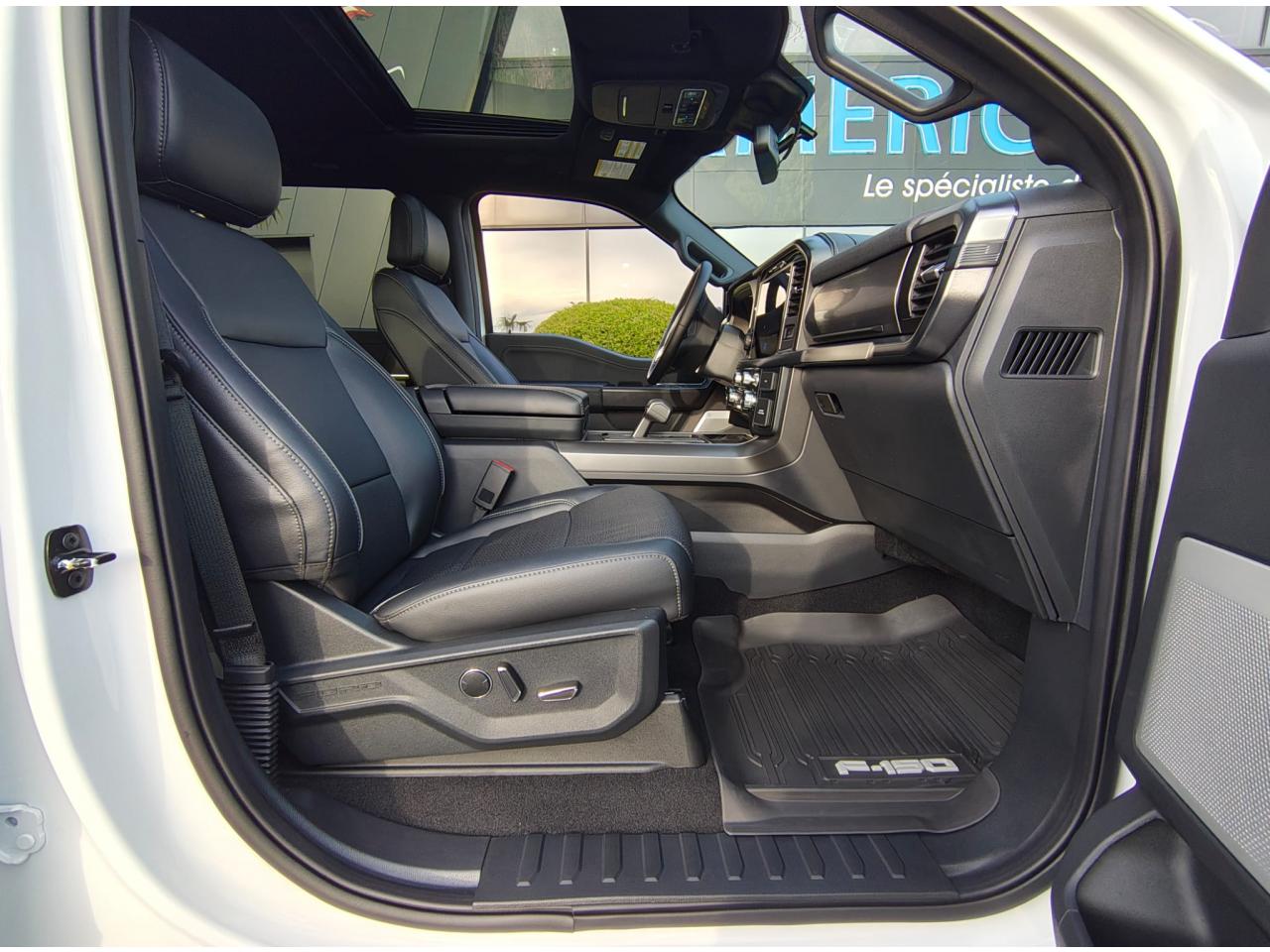 FORD F150 Supercrew LARIAT Black Package V8 5.0L