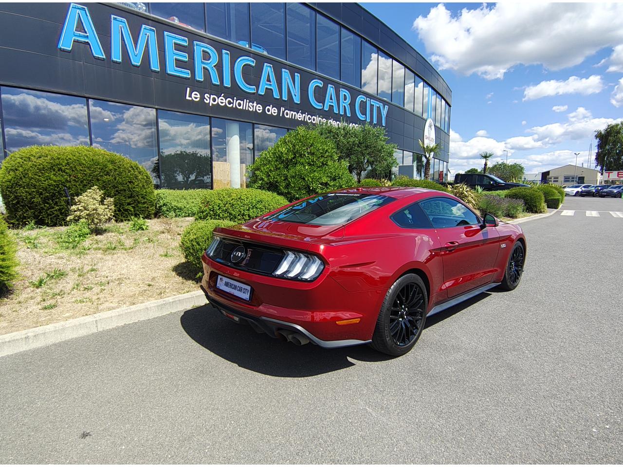 FORD MUSTANG GT fastback V8 5.0L