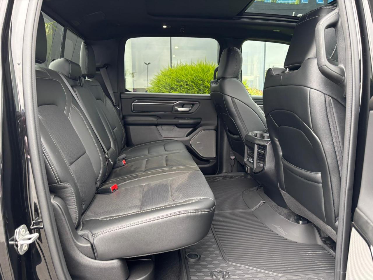 DODGE RAM 1500 CREW CAB REBEL AIR HAYON MULTI 2025