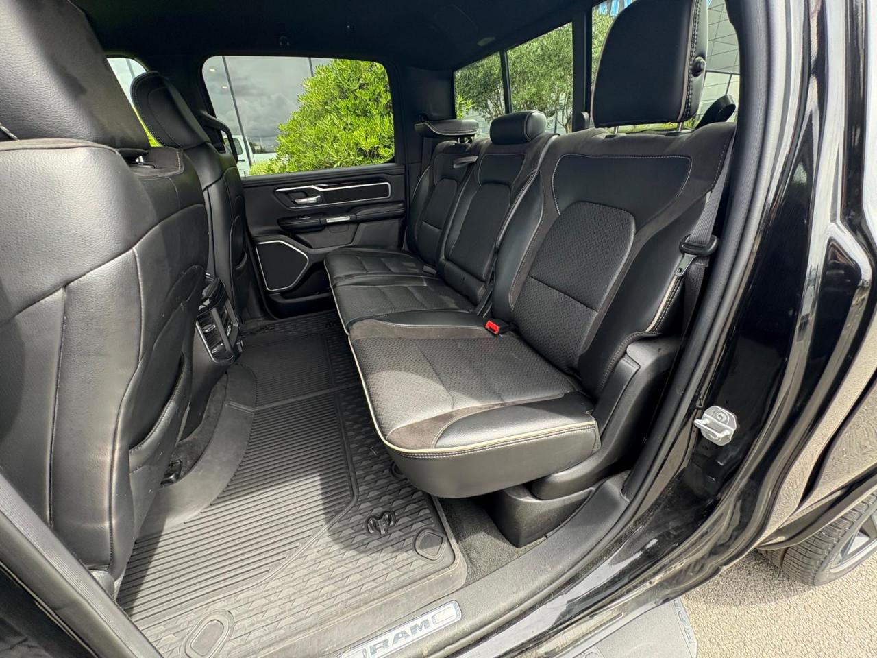 DODGE RAM 1500 CREW LARAMIE SPORT NIGHT EDITION RAMBOX HAYON MULTI