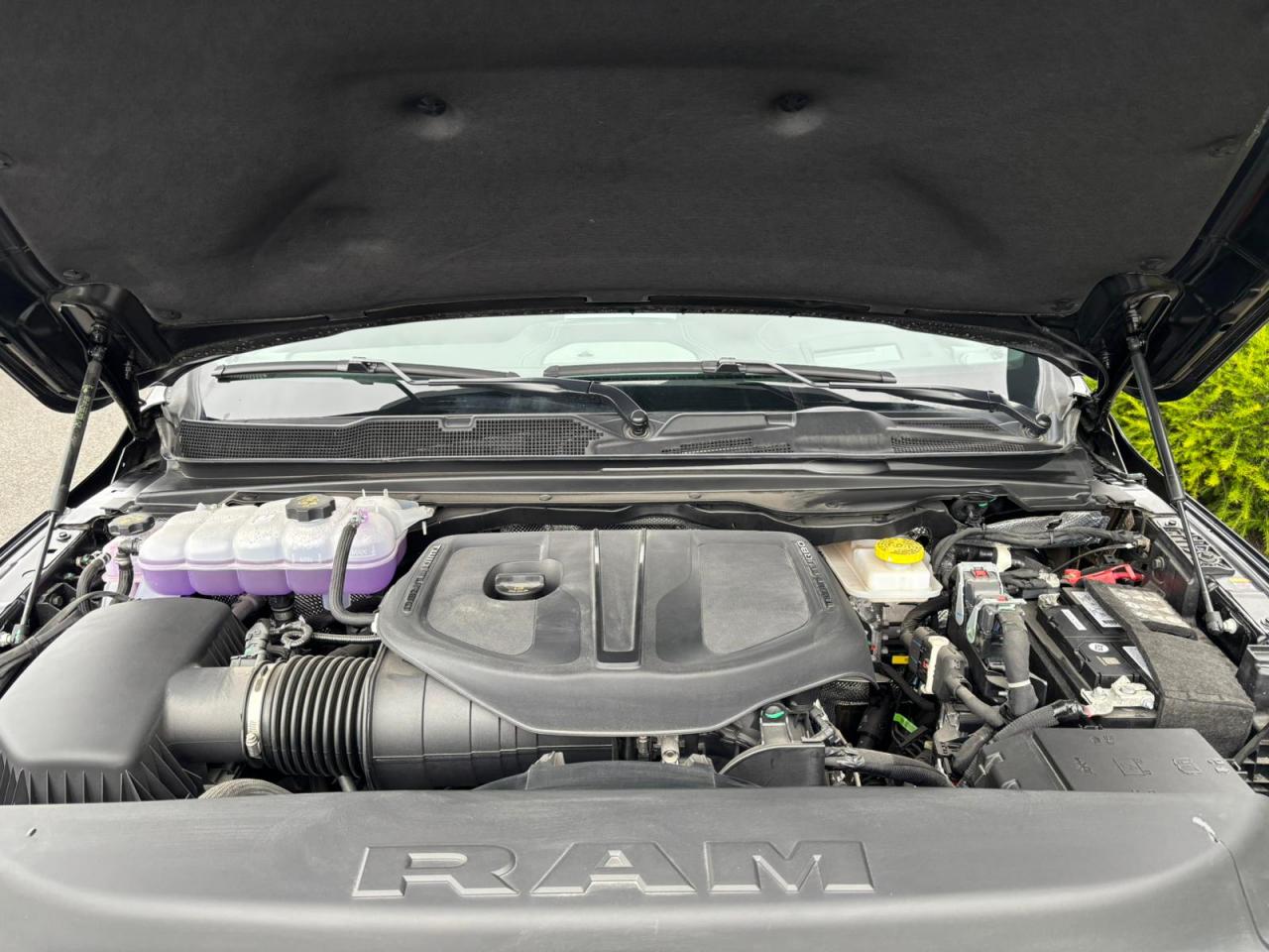 DODGE RAM 1500 CREW CAB REBEL AIR HAYON MULTI 2025