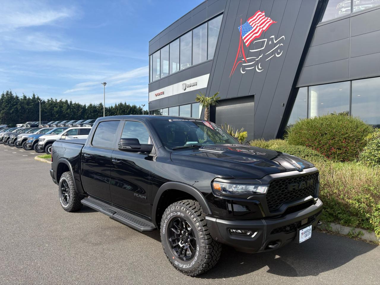 DODGE RAM 1500 CREW CAB REBEL AIR HAYON MULTI 2025