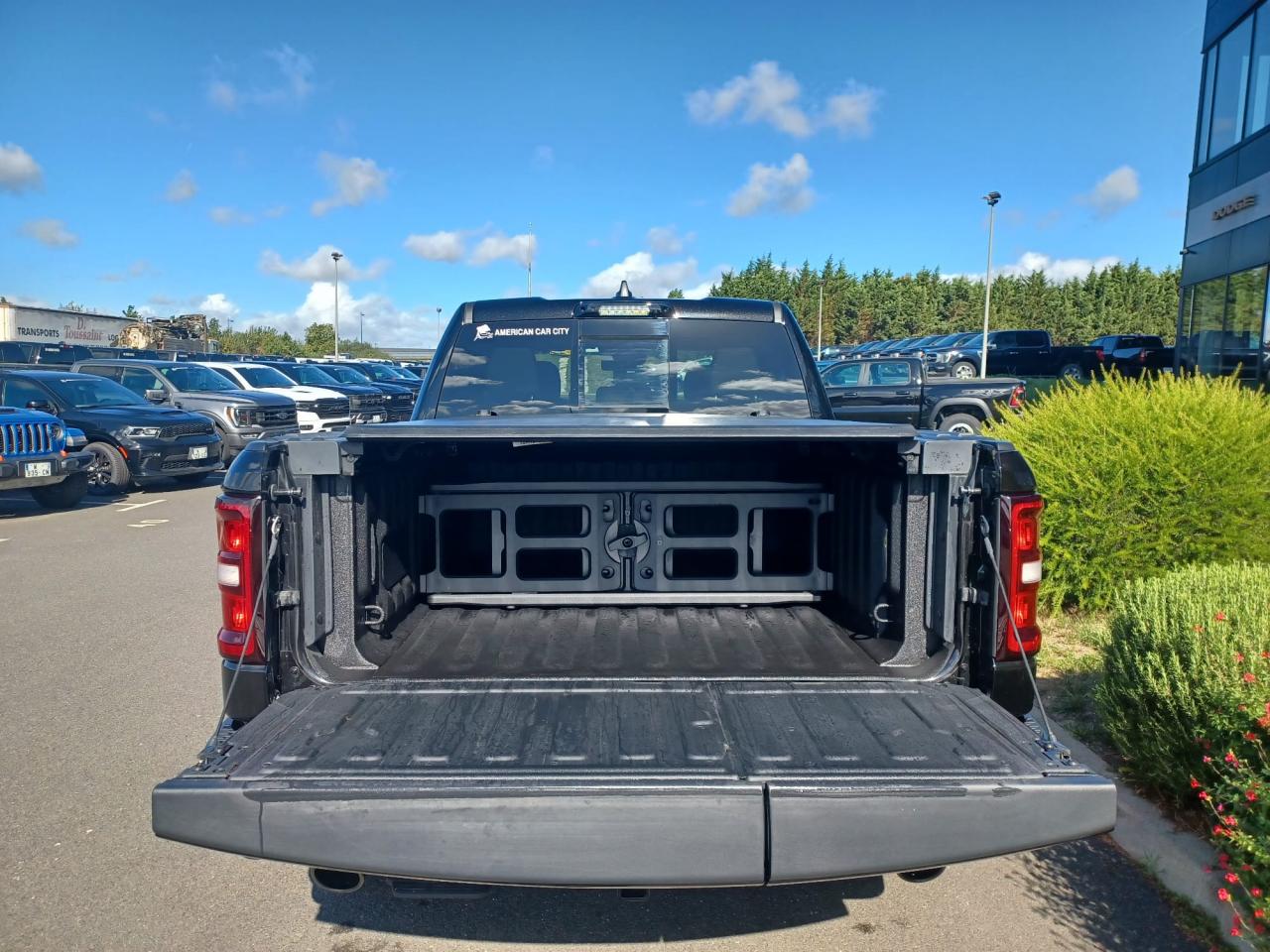 DODGE RAM 1500 CREW CAB REBEL AIR RAMBOX HAYON MULTI 2025