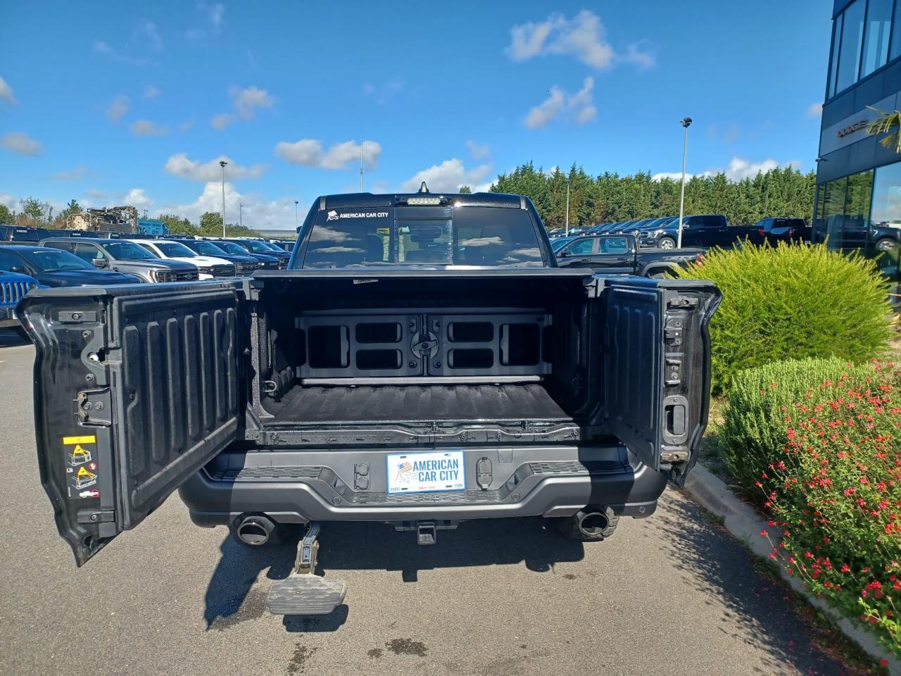 DODGE RAM 1500 CREW CAB REBEL AIR RAMBOX HAYON MULTI 2025