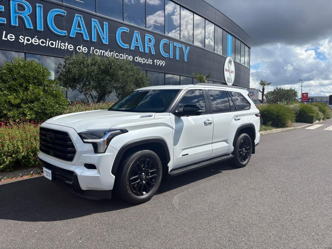 TOYOTA SEQUOIA LIMITED NIGHTSHADE EDITION HYBRID