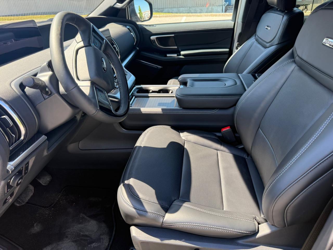 FORD EXPEDITION Platinum Max 4x4 Stealth Performance Package