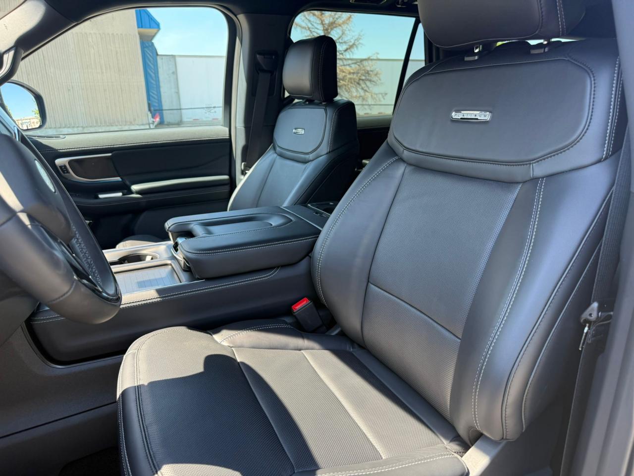 FORD EXPEDITION Platinum Max 4x4 Stealth Performance Package