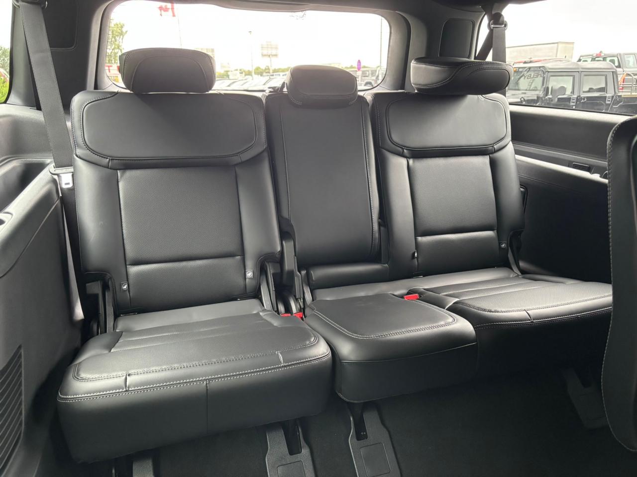 FORD EXPEDITION Platinum Max 4x4 Stealth Performance Package