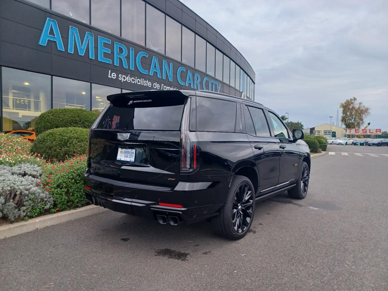 CADILLAC ESCALADE SUV V-Sport 2025