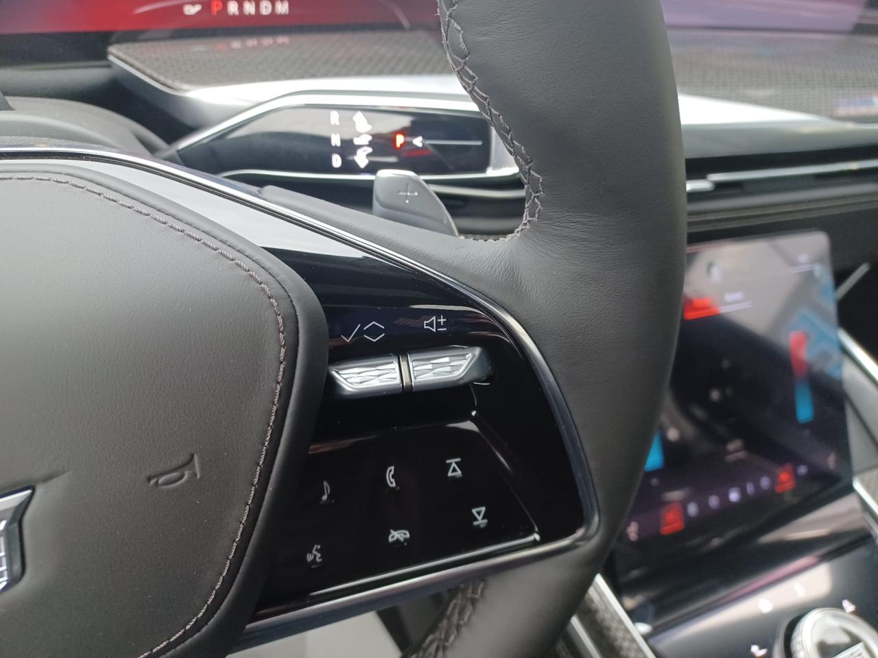 CADILLAC ESCALADE SUV V-Sport 2025