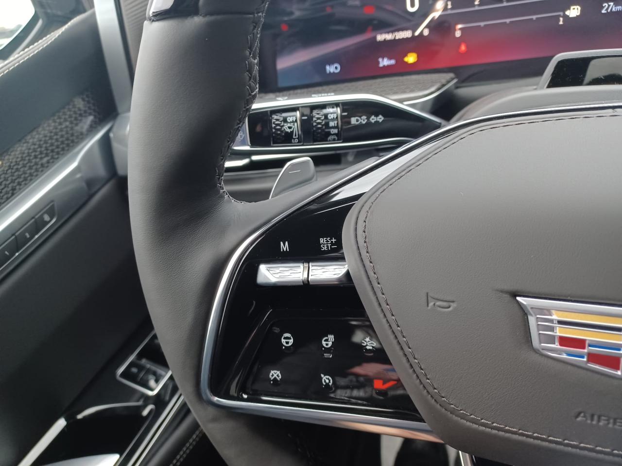 CADILLAC ESCALADE SUV V-Sport 2025