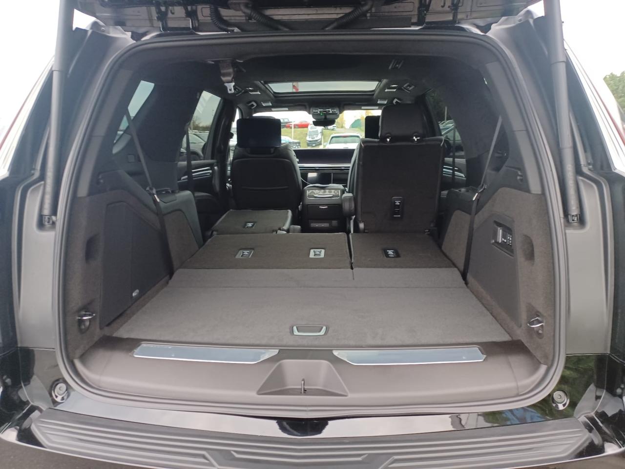 CADILLAC ESCALADE SUV V-Sport 2025