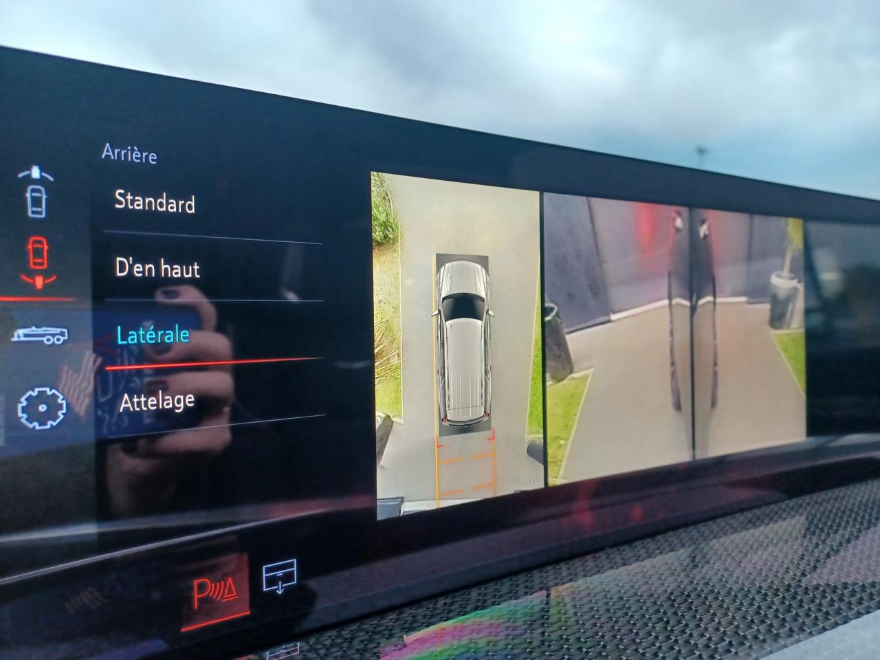 CADILLAC ESCALADE SUV V-Sport 2025