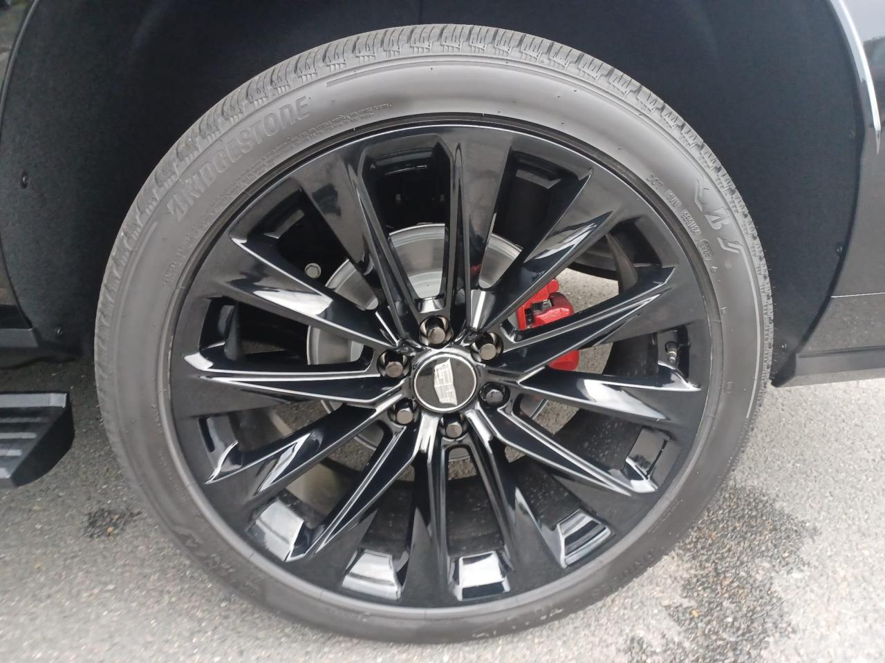 CADILLAC ESCALADE SUV V-Sport 2025