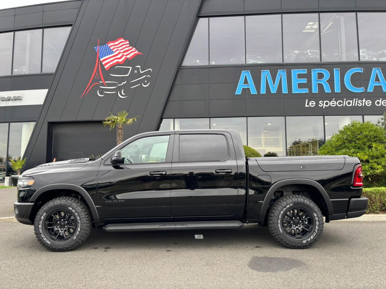 DODGE RAM 1500 CREW CAB REBEL AIR RAMBOX HAYON MULTI