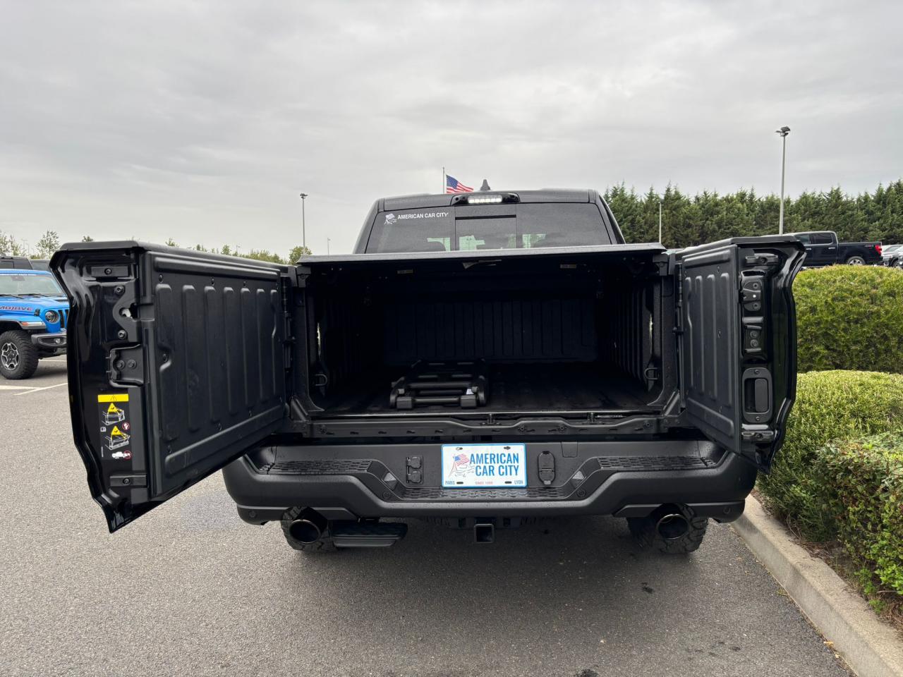 DODGE RAM 1500 CREW CAB REBEL AIR RAMBOX HAYON MULTI