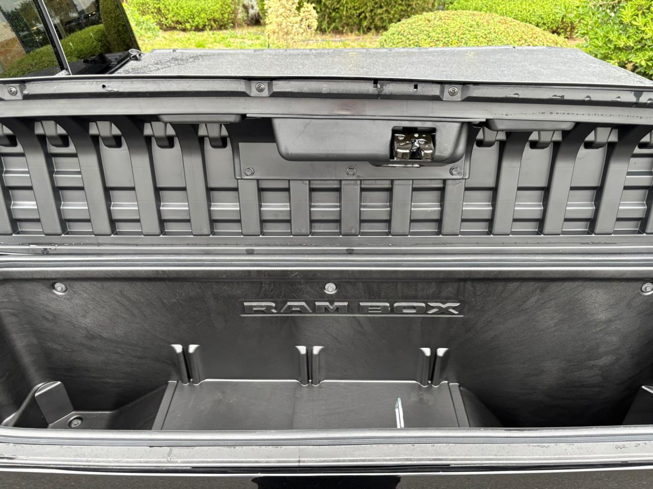 DODGE RAM 1500 CREW CAB REBEL AIR RAMBOX HAYON MULTI