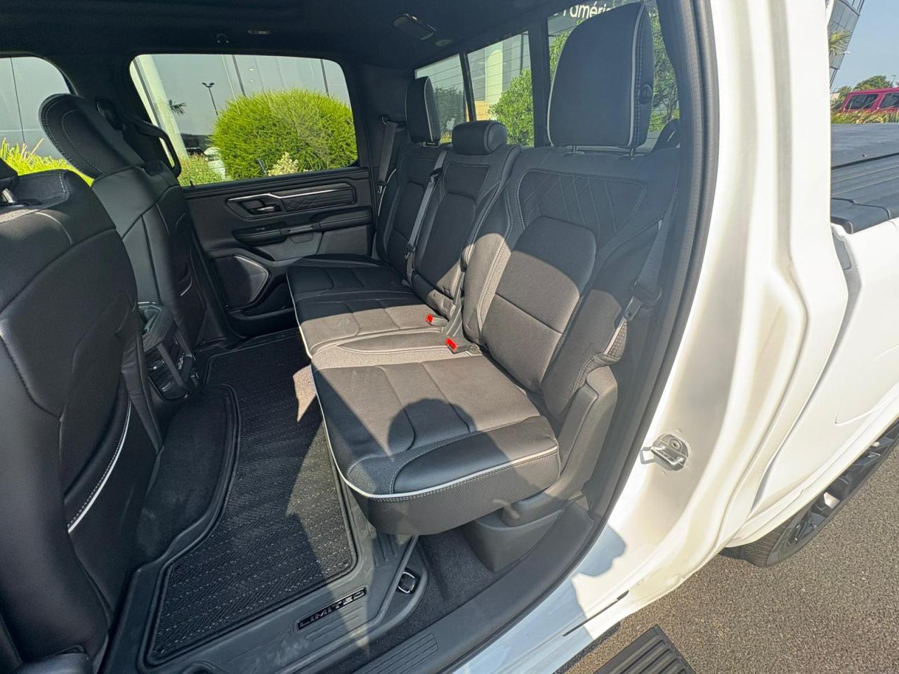 DODGE RAM 1500 CREW LIMITED NIGHT EDITION RAMBOX 2025