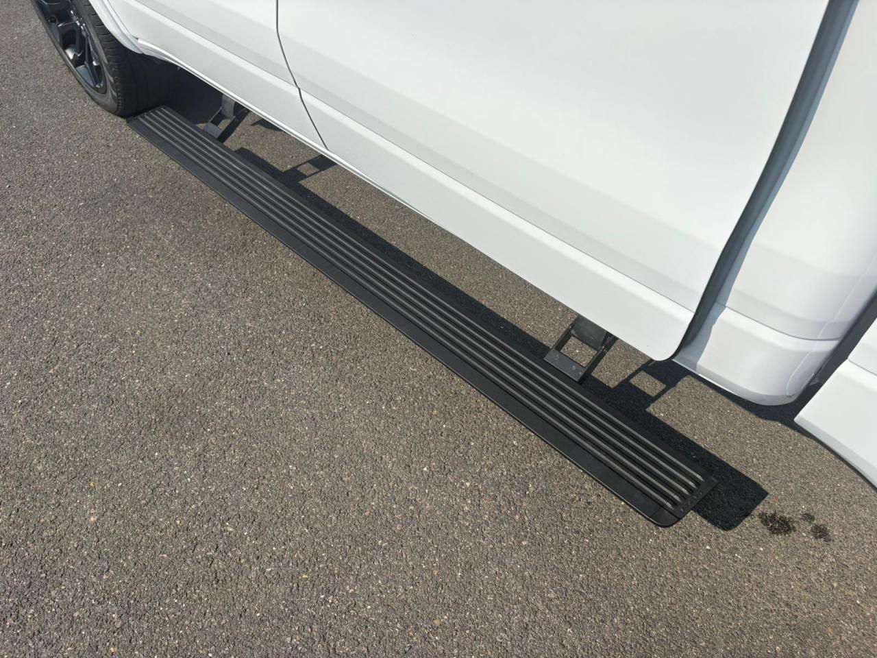 DODGE RAM 1500 CREW LIMITED NIGHT EDITION RAMBOX 2025