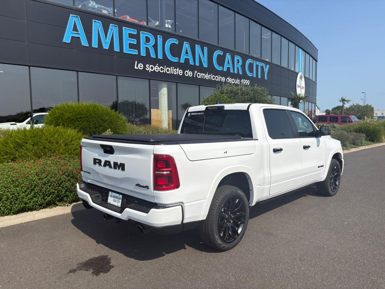 DODGE RAM 1500 CREW LIMITED NIGHT EDITION RAMBOX 2025