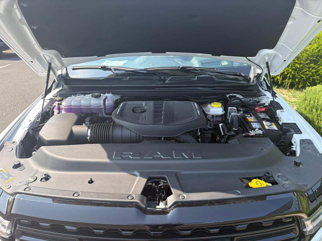 DODGE RAM 1500 CREW LIMITED NIGHT EDITION RAMBOX 2025