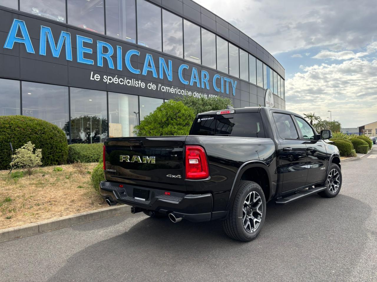 DODGE RAM 1500 CREW LARAMIE SPORT 3.0 L6 420ch