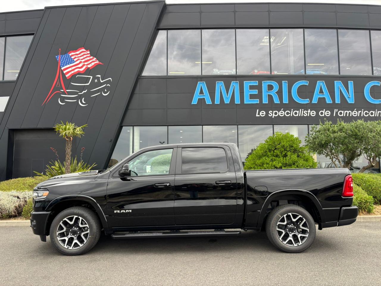 DODGE RAM 1500 CREW LARAMIE SPORT 3.0 L6 420ch