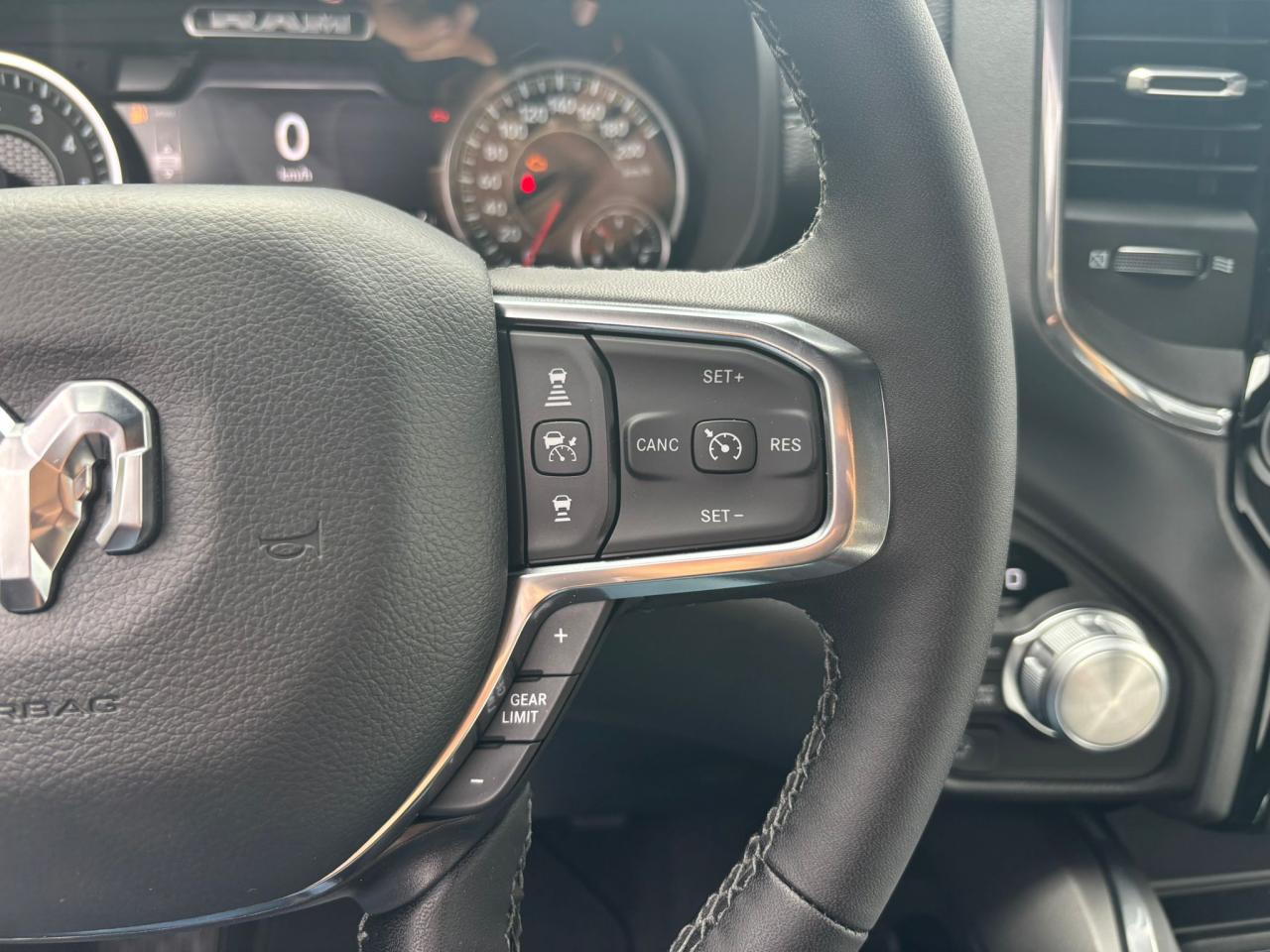 DODGE RAM 1500 CREW LARAMIE SPORT 3.0 L6 420ch